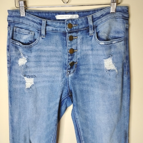 Altar’d State Flare Jeans 9/31 Distressed Raw Hem Button Fly Medium Wash 32 - Picture 3 of 8